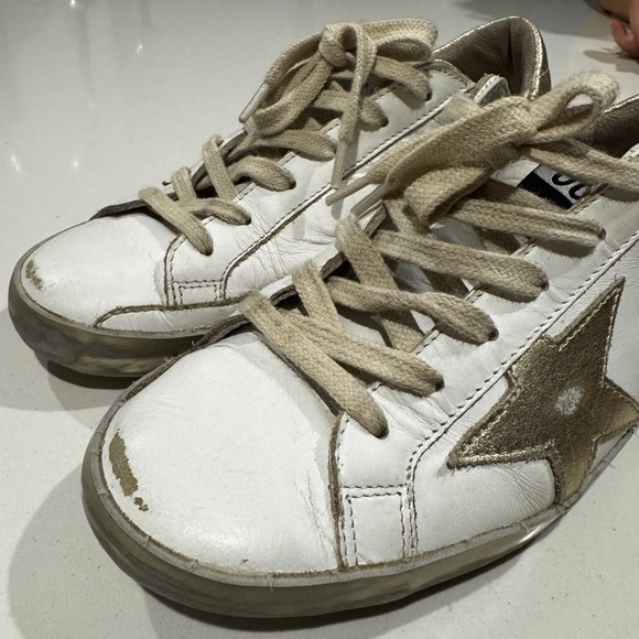 Golden Goose White Sneakers with Gold Star - Picture 1 of 5